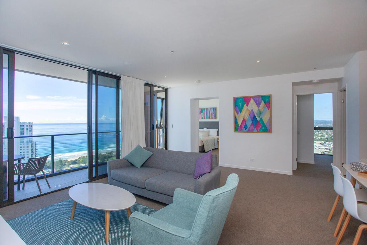 High Floor Ocean View Suites Broadbeach Гоулд Коуст Екстериор снимка