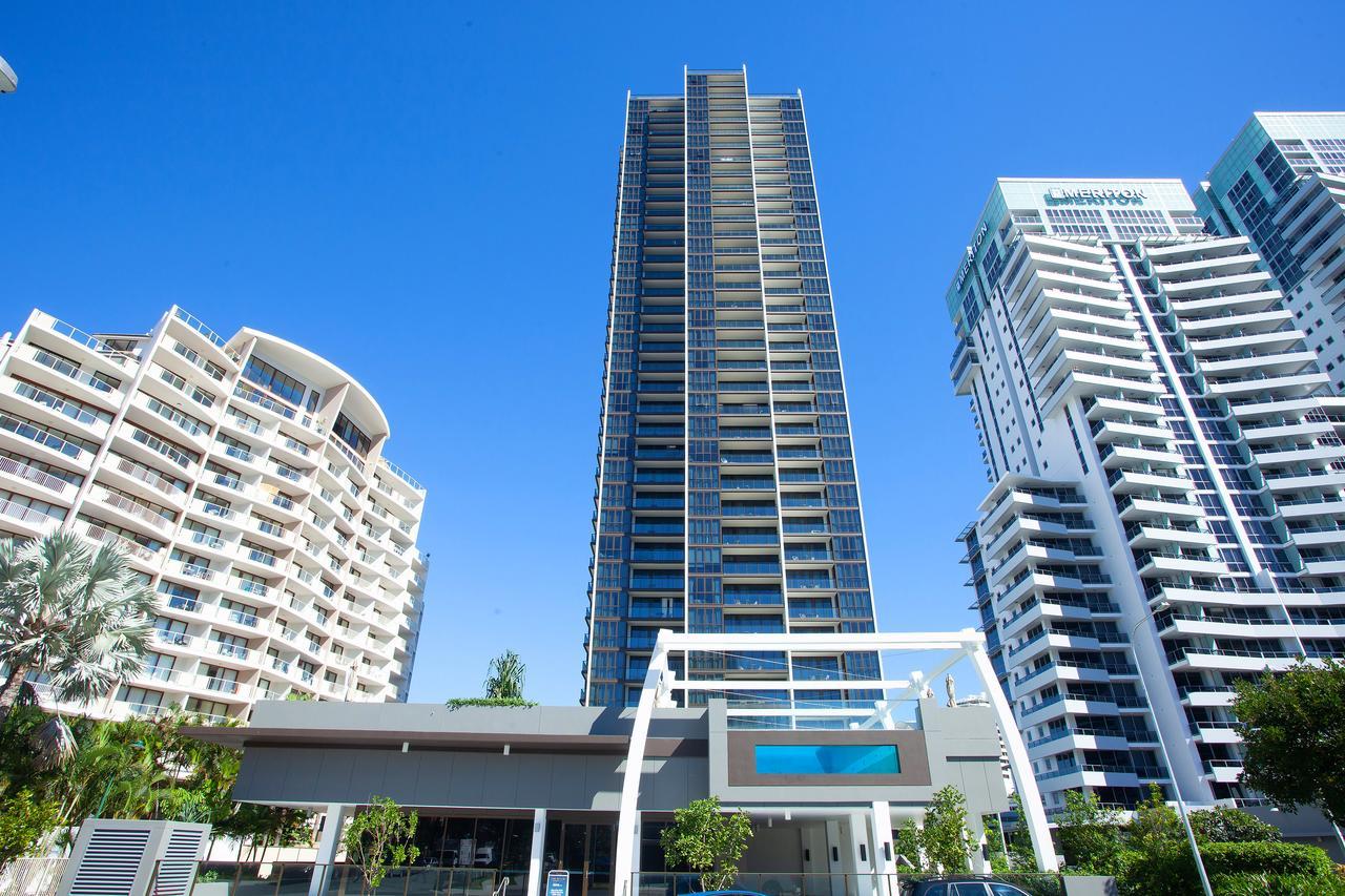 High Floor Ocean View Suites Broadbeach Гоулд Коуст Екстериор снимка