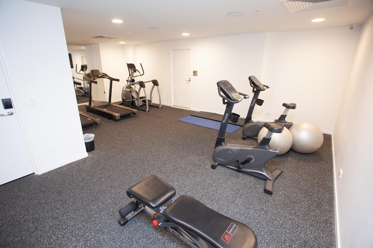 High Floor Ocean View Suites Broadbeach Гоулд Коуст Екстериор снимка
